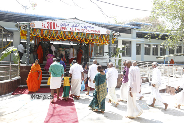 tirumala car parking area