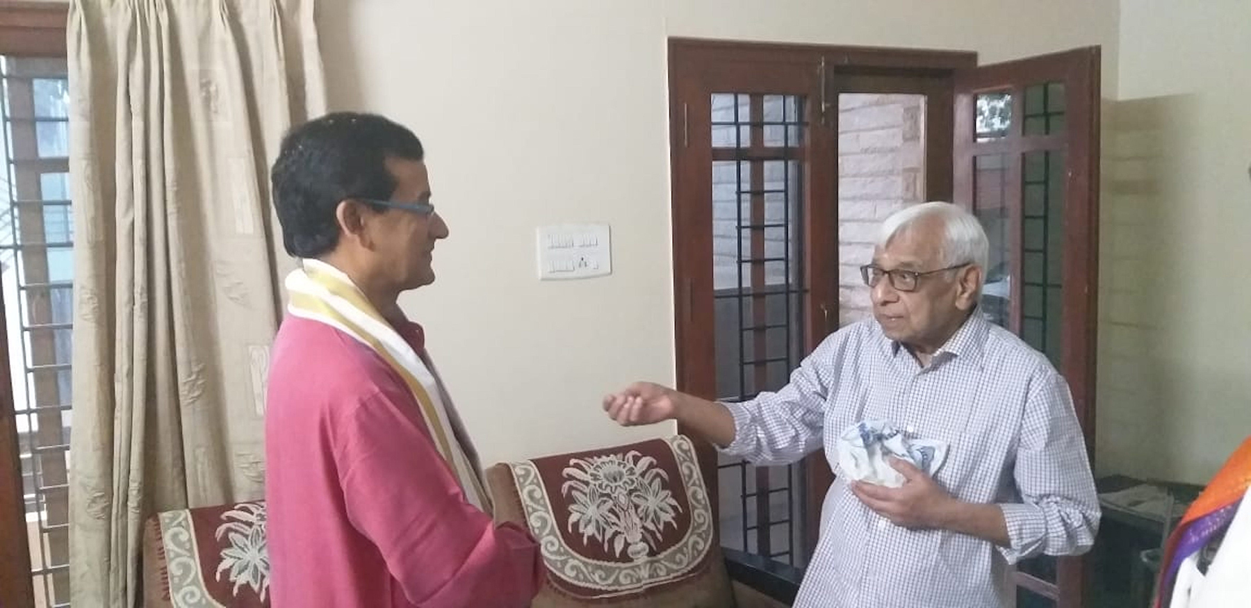 TTD JEO MEETING WITH SRI ANANDA MURTHY2WEB
