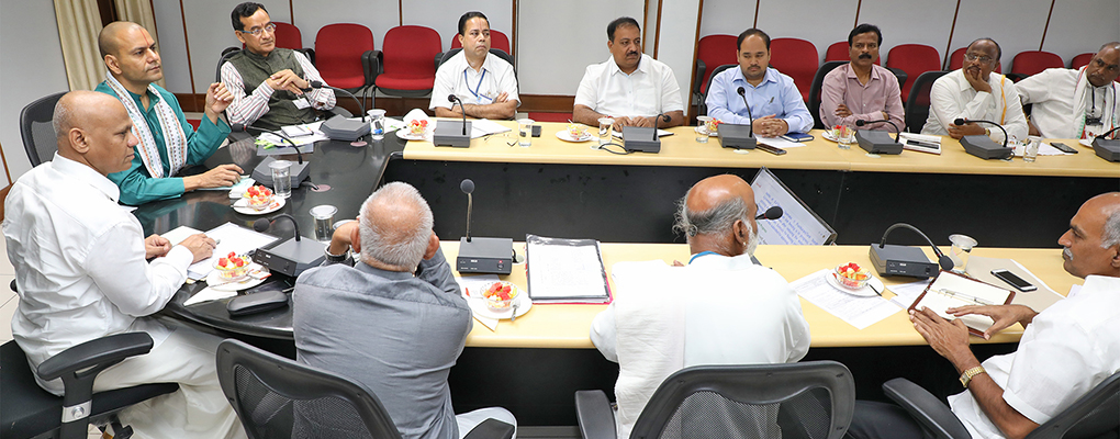 EO MEETING2WEB