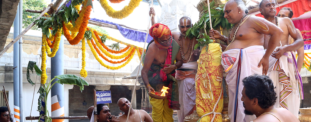 SRI GT DHWAJAROHANAM_03WEB