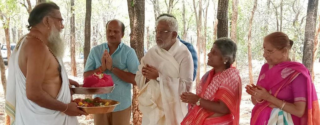 TTD CHAIRMAN TAKES PART IN NAVAGRAHA SHANTI HOMAM1WEB