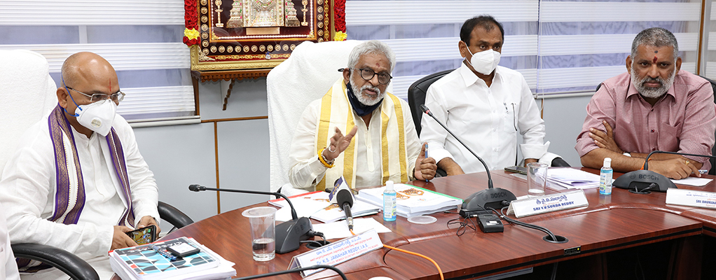 CHAIRMAN ADDRESSING MEDIAWEB