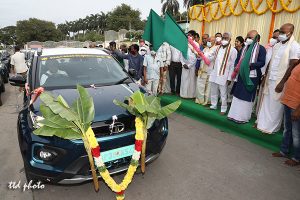 INAUGURATION OF ELECTRIC CARS3