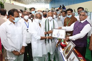 TTD signs MoU on Dry flower technology with YSR Horticultural University1