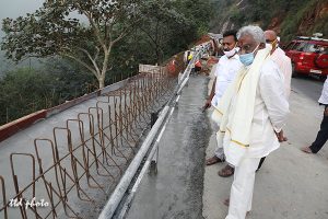 TTD CHAIRMAN INSPECTING ONGOING REPAIR WORKS IN SECOND GHAT ROAD4