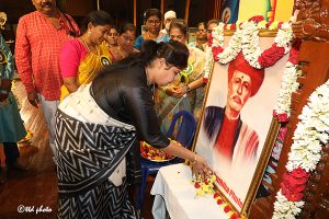 JEO PAYING FLORAL TRIBUTES TO PORTRAIT OF MAHATMA JYOTHIBA PULE1