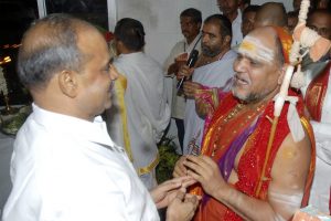 CM with Swamy Swaroopananda Swamy