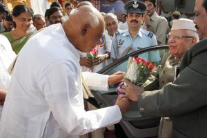 cm welcoming governor of ap