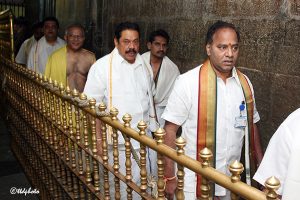 srilankan president in Q Line thro vaikuntam Q Complex 1