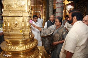 lok sabha speaker in padmavathi ammavari temple2