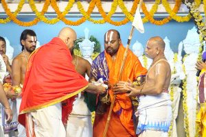 Sri Sri Tridandi Ahobila Ramanuja Chinna Jiyar Swamy3