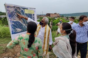 CHAIRMAN INSPECTS SV TEMPLE LAND IN JAMMU2
