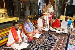 Pontiff participated in the Rig Veda Parayanam