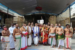 Temple Honors to Pedda Jeeyars Swami Sri GT 3