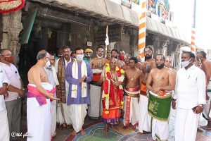 Temple Honors to Pedda Jeeyars Swami Sri GT 4