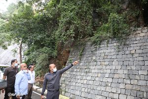 EO inspected the ongoing restoration works at Second Ghat road3