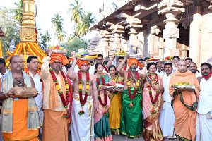 TTD PRESENTS SILK VASTRAMS TO SRISAILAM TEMPLE6