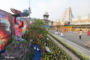 DECORATIONS BY GARDEN WING ATTRACT DEVOTEES3