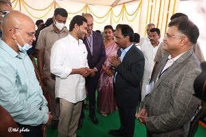 AP CM INTERACTING WITH DOCTORS