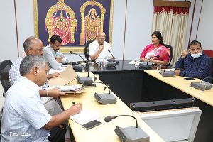 EO MEETING WITH SENIOR OFFICERS1