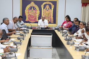 EO MEETING WITH SENIOR OFFICERS2