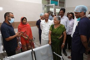 SMT SUDHA NARAYANAMURTHY INTERACTING WITH PATIENT FROM BANGLADESH VISIT SRI PADMAVATHI HEART CENTRE5