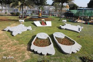 TTD CHAIRMAN AND THE EO INAUGURATE GREEN GARDENS IN VAIKUNTA QUEUE COMPLEX