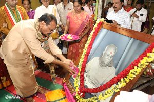 FLORAL TRIBUTE TO THE STATUE OF SRIMAN SADHU SUBRAMANYA SHASTRY