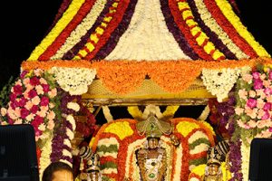 SRI KRT SARVABHOOPALA VAHANAM 8 SRI KRT SARVABHOOPALA VAHANAM 8