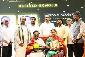 FELICITATION TO THE RETIRED EMPLOYEES FUNCTION AT MAHATI 5 FELICITATION TO THE RETIRED EMPLOYEES FUNCTION AT MAHATI 5