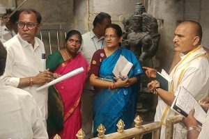 JEO TPT INSPECTS MAHASAMPROKSHANAM ARRANGEMENTS AT DEVUNI KADAPA2 JEO TPT INSPECTS MAHASAMPROKSHANAM ARRANGEMENTS AT DEVUNI KADAPA2