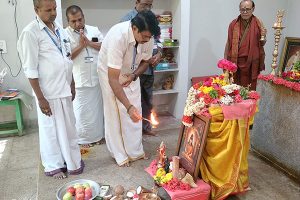 MATRUSRI TARIGONDA VENGAMAMBA 209TH VARDANTHI - PUSPANJALI 1 MATRUSRI TARIGONDA VENGAMAMBA 209TH VARDANTHI - PUSPANJALI 1
