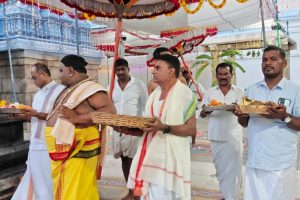 PATTABHISHEKAM MAHOTSAVAMS BEGIN AT VALMIKIPURAM1 PATTABHISHEKAM MAHOTSAVAMS BEGIN AT VALMIKIPURAM1