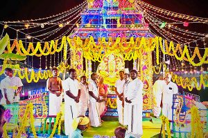 SRI VENUGOPALA SWAMY TAKES DIVINE RIDE ON TEPPAM SRI VENUGOPALA SWAMY TAKES DIVINE RIDE ON TEPPAM