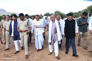 ADDL EO INSPECTION OF PARKING AREAS IN TIRUPATI ADDL EO INSPECTION OF PARKING AREAS IN TIRUPATI