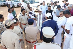 ADDL EO INSPECTION OF PARKING AREAS IN TIRUPATI3 ADDL EO INSPECTION OF PARKING AREAS IN TIRUPATI3