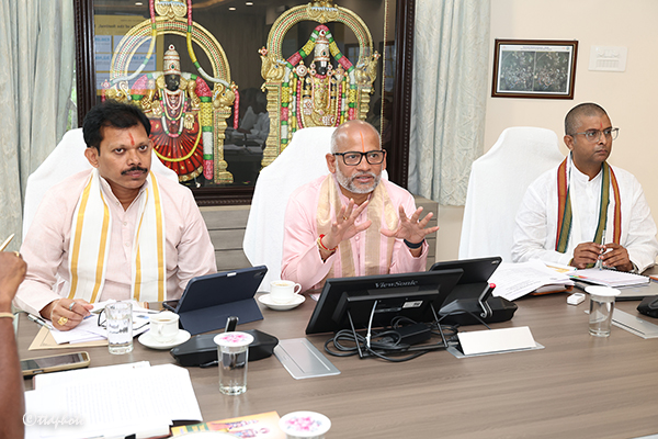 ADDL EO REVIEW ON NAVARATHRI BRAHMOTSAVAM ARRANGEMENTS4