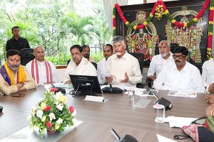 AP CM ADDRESSING THE MEDIA IN TIRUMALA AP CM ADDRESSING THE MEDIA IN TIRUMALA