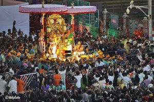 GARUDA VAHANAM CROWD5