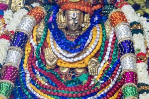 GODDESS PADAMVATHI WITH PAVITHRA MALA GODDESS PADAMVATHI WITH PAVITHRA MALA