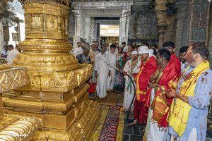 KOIL ALWAR TIRUMANJANAM INSIDE SRIVARI TEMPLE2 KOIL ALWAR TIRUMANJANAM INSIDE SRIVARI TEMPLE2