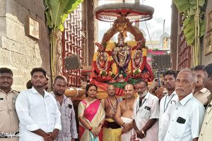 PROCESSION OF PAVITHRA MALA IN KARVETINAGARAM2 PROCESSION OF PAVITHRA MALA IN KARVETINAGARAM2