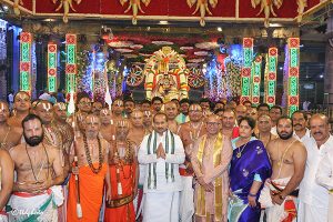 PROCESSION OF SENADHIPATHI VARU2 PROCESSION OF SENADHIPATHI VARU2