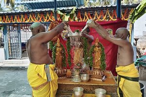 SNAPANA TIRUMANJANAM IN KARVETI NAGARAM SNAPANA TIRUMANJANAM IN KARVETI NAGARAM