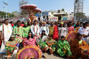 TTD EO APPRECIATES CULTURAL PERFORMANCES_ GAURASUR CHOW_JHARKHAND