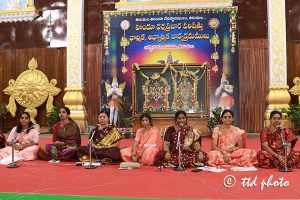 VISHNUSAHASTRANAMA PARAYANAM SMT R VANISHREE & BRUNDAM BARATHYA VIDYA BHAVAN HDPP.jpg copy VISHNUSAHASTRANAMA PARAYANAM SMT R VANISHREE & BRUNDAM BARATHYA VIDYA BHAVAN HDPP.jpg copy
