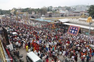 DEVOTEES IN MADA STREETS DEVOTEES IN MADA STREETS