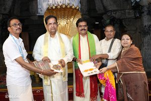 DONATION OF GOLD ORNAMENTS2