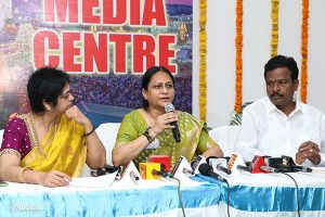 DR RENU DIXIT PRINCIPAL S V AYURVEDIC COLLEGE1 DR RENU DIXIT PRINCIPAL S V AYURVEDIC COLLEGE1