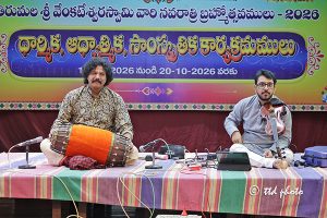 MRUDANGAM _ SATYA VARAPRASAD & BRUNDAM 01 copy MRUDANGAM _ SATYA VARAPRASAD & BRUNDAM 01 copy